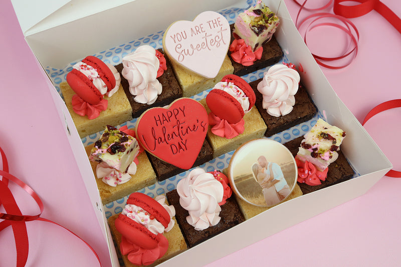 12 Pack- Valentine's Day- with 1 x custom image