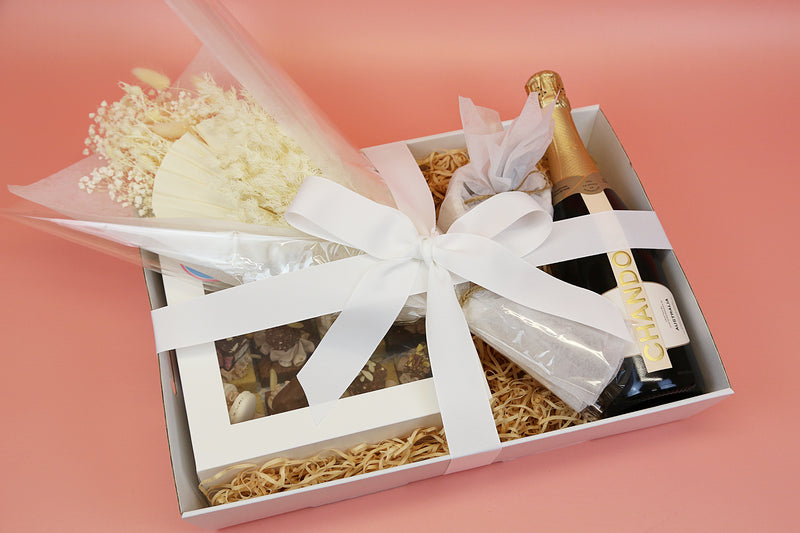 Hamper's By Hooray- With dried flowers